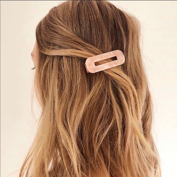 Trendy Retro Resin Hair Clip - Picture 4 of 5